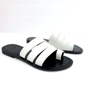 Marc Fisher LTD Rilee Strappy Flat Slide Leather Sandal White Size 6.5 NEW